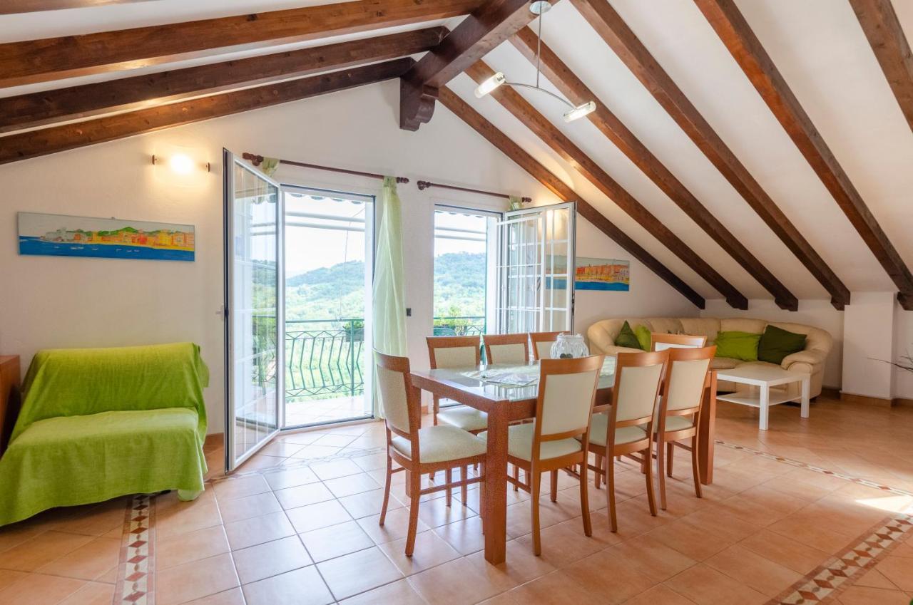 Ca' Do Pescou, Charming 2,Bedroom Apartment With Stunning Hill Views Overlooking The Greenery Rapallo Bagian luar foto