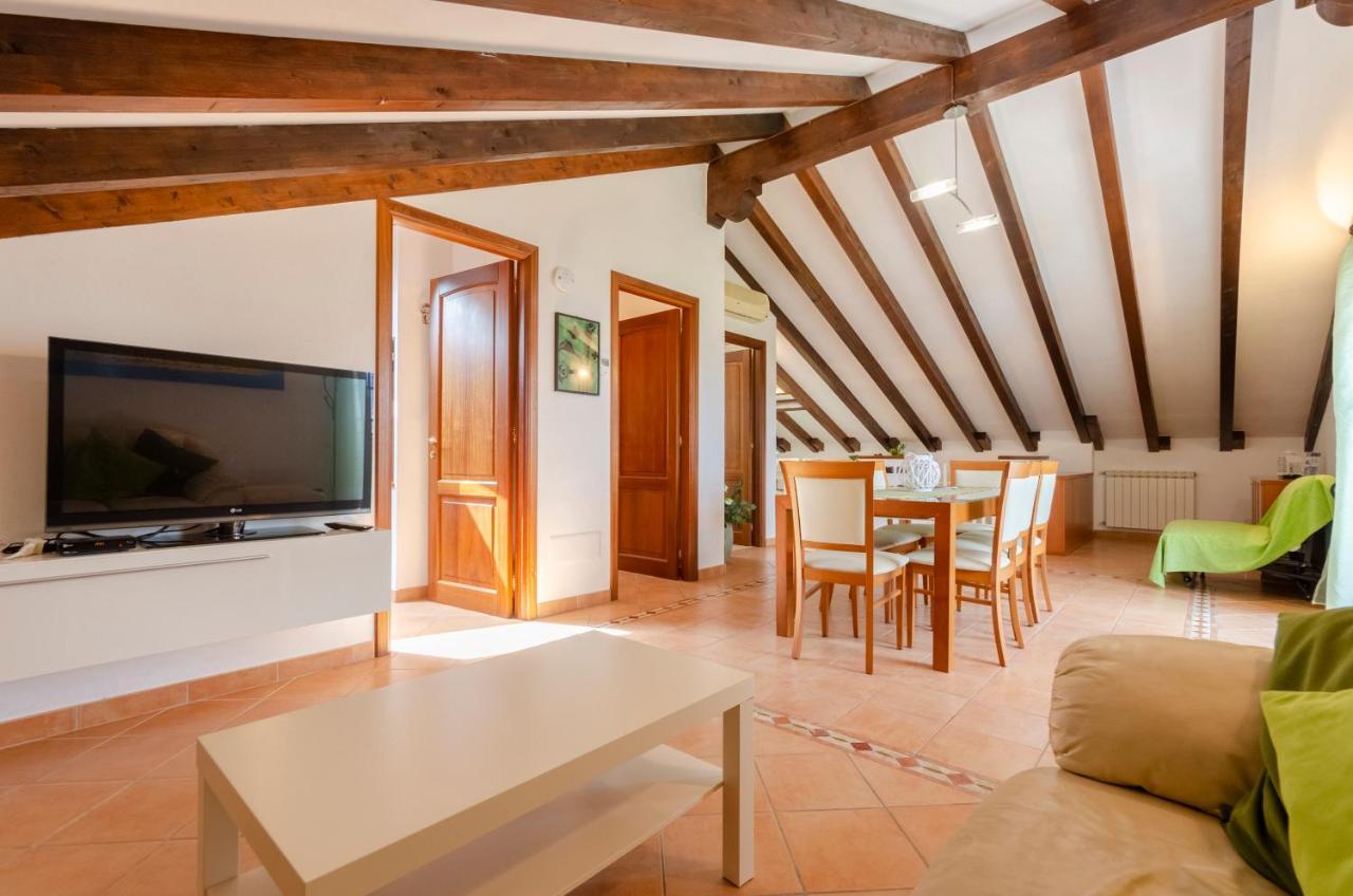 Ca' Do Pescou, Charming 2,Bedroom Apartment With Stunning Hill Views Overlooking The Greenery Rapallo Bagian luar foto
